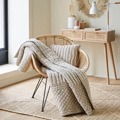 Becquet Boutis bicolore piquage fantaisie< Plaid|Plaid