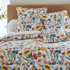 Becquet Boutis fleurs des champs< Les Matières|Boutis, Jeté De Lit, Couvre Lit
