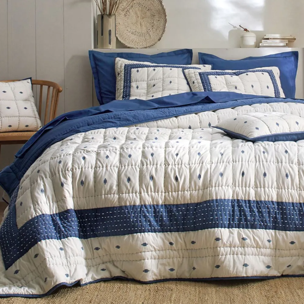 Becquet Boutis micromotif tissé jacquard - CRÉATION< Boutis, Jeté De Lit, Couvre Lit