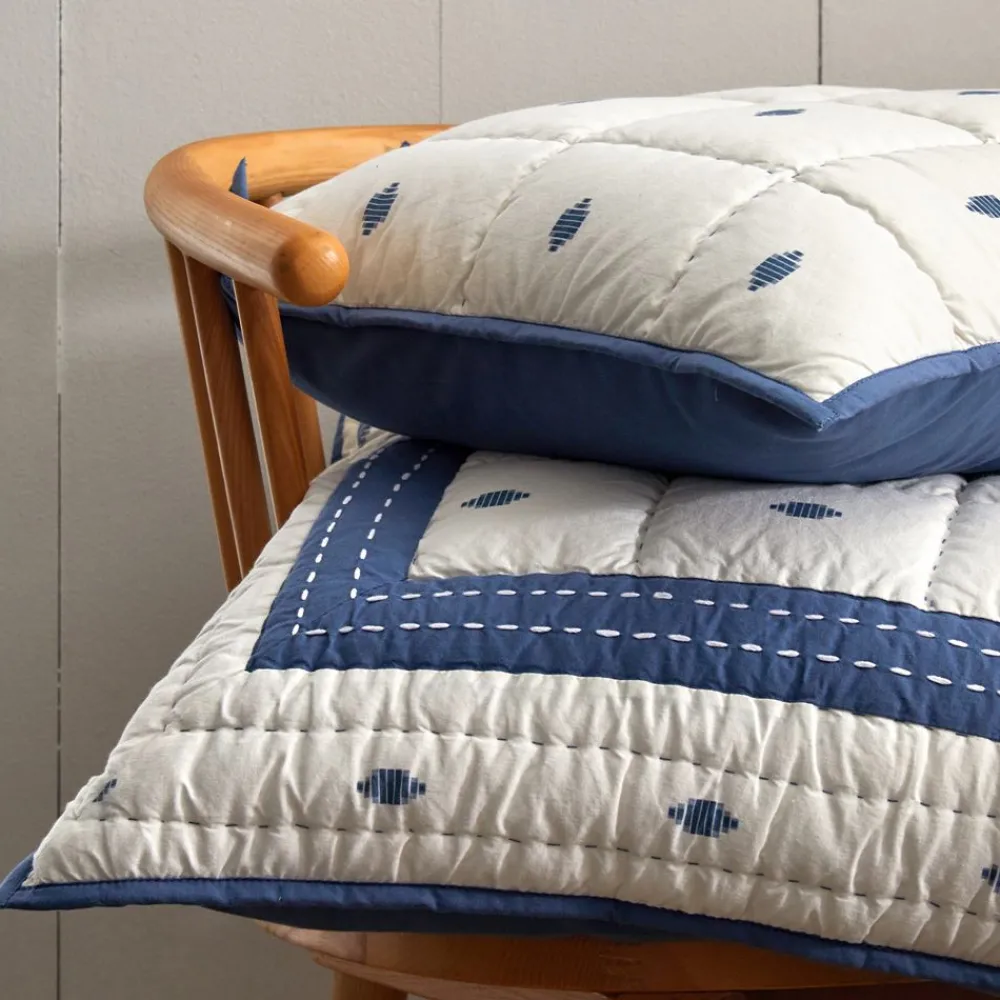 Becquet Boutis micromotif tissé jacquard - CRÉATION< Boutis, Jeté De Lit, Couvre Lit