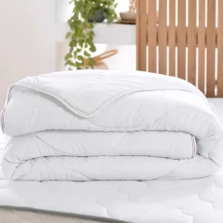 Becquet Couette Greentouch® ANTIPUNAISE, ANTIACARIEN - Légère - Tempérée< Couette, Édredon, Plumon|Couette