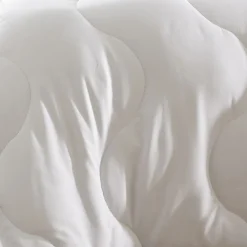 Becquet Couette MICROFIBRE ULTRA-DOUCE - légère - tempérée - très chaude< Couette, Édredon, Plumon|Couette