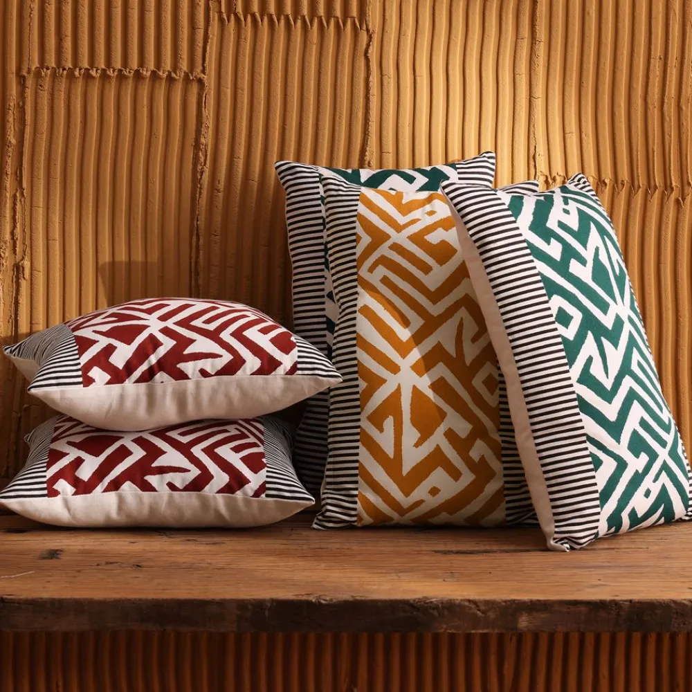 Becquet Coussin motif géométrique - CRÉATION< Coussin, Housse De Coussin|Les Matières