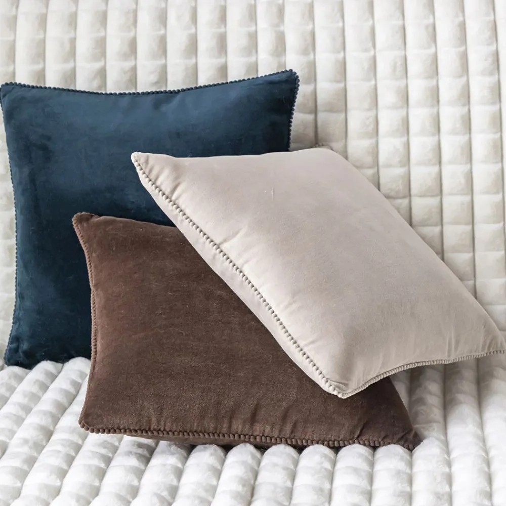 Becquet Coussin velours perlé< Rideau Et Déco Textile|Coussin, Housse De Coussin