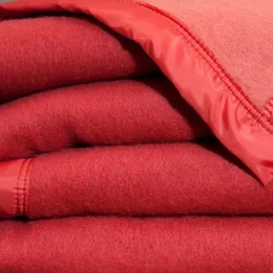 Becquet Couverture COURTELLE solidité - Très chaude< Couverture|Couverture