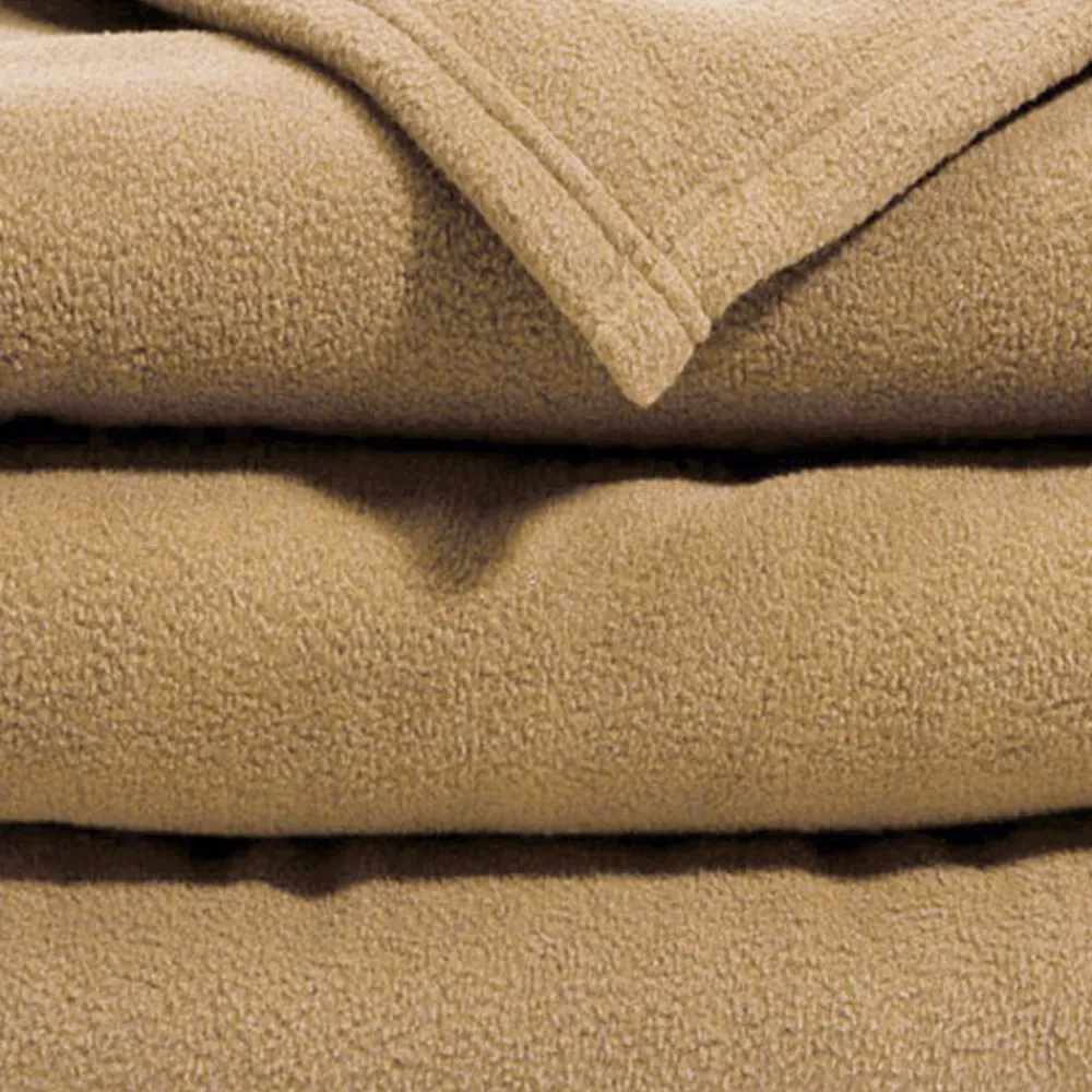 Becquet Couverture POLAIRE UNIE microfibre - tempérée< Couverture|Couverture