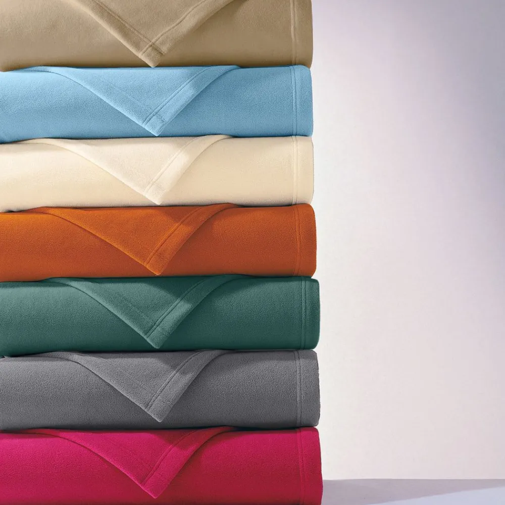 Becquet Couverture POLAIRE UNIE microfibre - tempérée< Couverture|Couverture