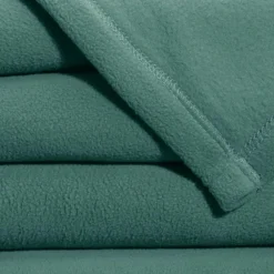Becquet Couverture POLAIRE UNIE microfibre - tempérée< Couverture|Couverture