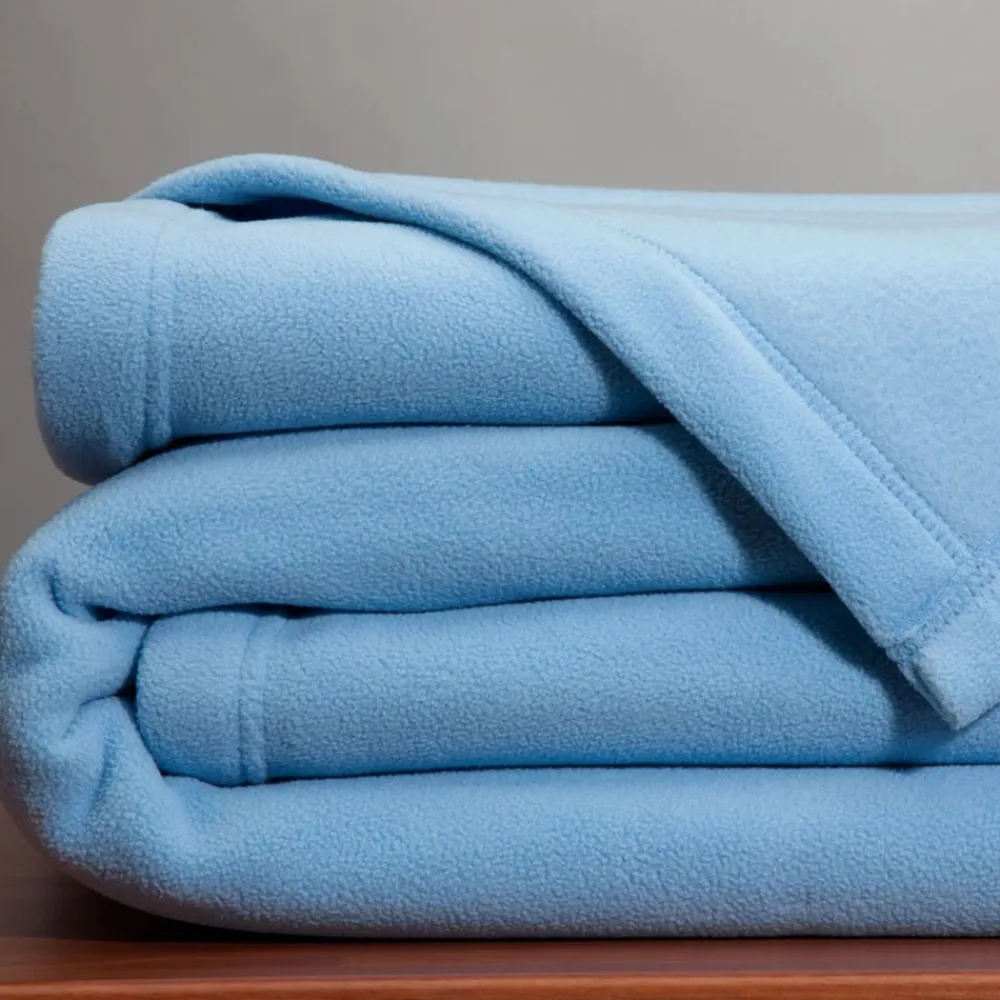 Becquet Couverture POLAIRE UNIE microfibre - tempérée< Couverture|Couverture