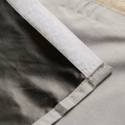 Becquet Doublure occultant lumière pour rideau< Rideau Et Déco Textile|Rideau Occultant Lumière, Rideau Occultant Thermique