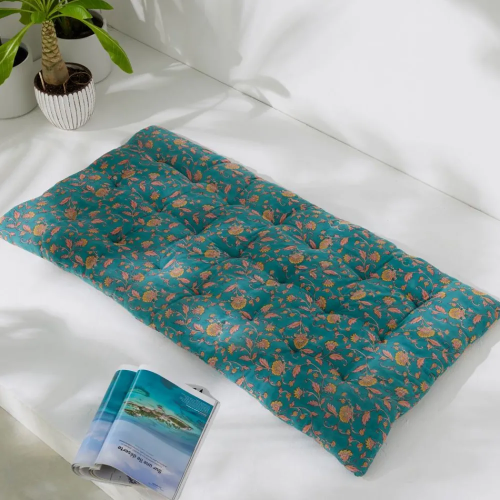 Becquet Futon déco motif perse - CRÉATION< Rideau Et Déco Textile|Pouf, Matelas, Futon