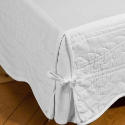 Becquet Housse cache-sommier en BOUTIS - CRÉATION< Cache-Sommiers, Chemin De Lit|Les Matières