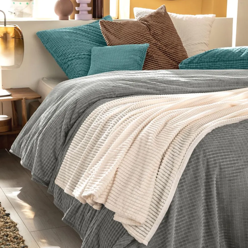 Becquet Housse de coussin et jeté de lit tufté velours - CRÉATION< Décoration Textile Unie|Plaid