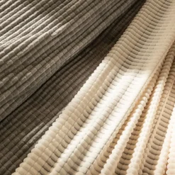 Becquet Housse de coussin et jeté de lit tufté velours - CRÉATION< Décoration Textile Unie|Plaid