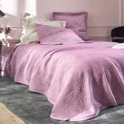 Becquet Jeté de lit à fleurs en relief< Les Matières|Boutis, Jeté De Lit, Couvre Lit