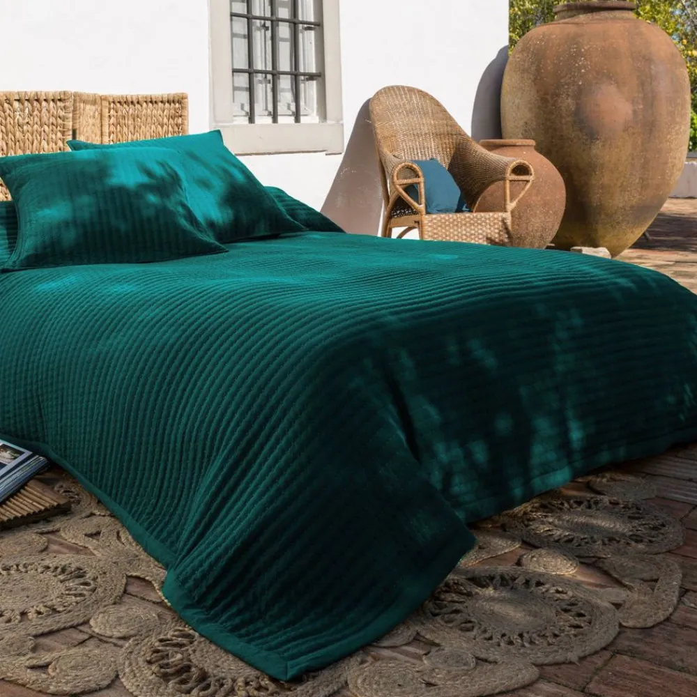 Becquet Jeté de lit + housse d'oreiller unis microfibre< Boutis, Jeté De Lit, Couvre Lit