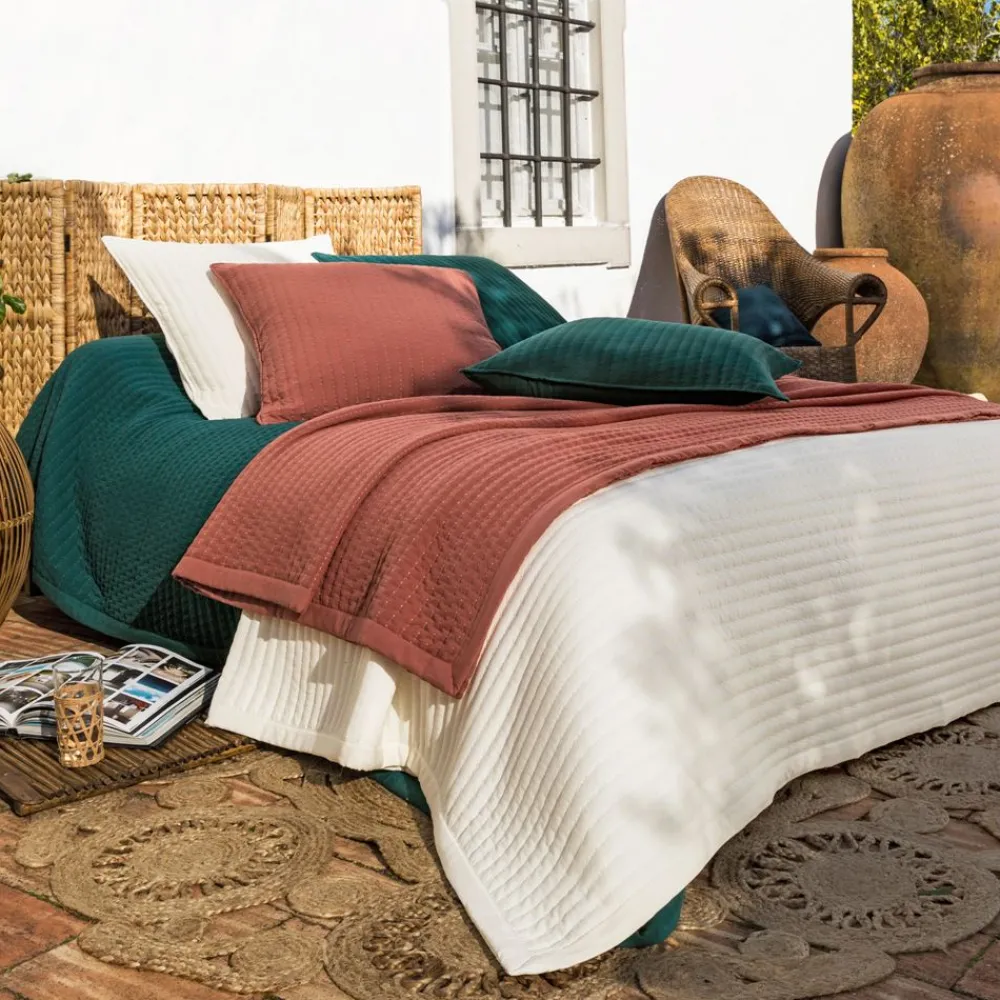 Becquet Jeté de lit + housse d'oreiller unis microfibre< Boutis, Jeté De Lit, Couvre Lit