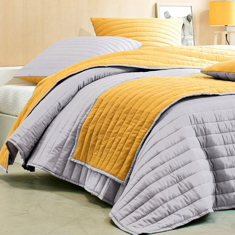 Becquet Jeté de lit double face bicolore - CRÉATION< Boutis, Jeté De Lit, Couvre Lit