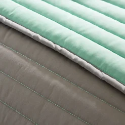 Becquet Jeté de lit double face bicolore - CRÉATION< Boutis, Jeté De Lit, Couvre Lit