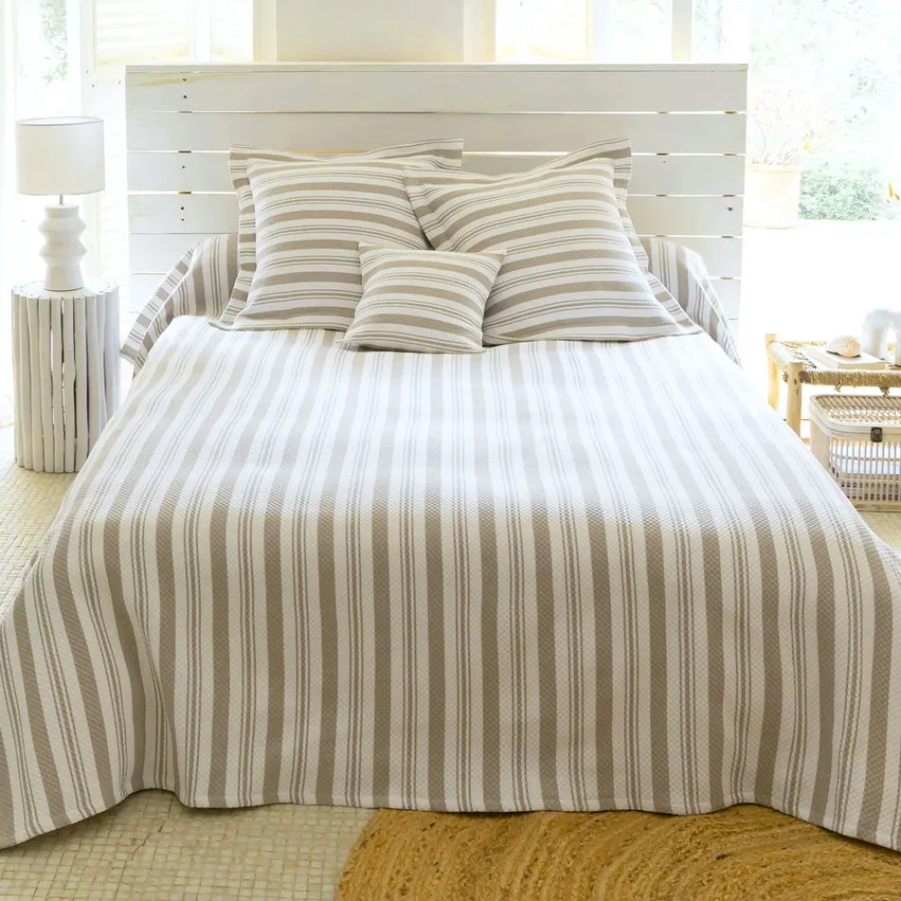 Becquet Jeté de lit jacquard effet gaufré< Boutis, Jeté De Lit, Couvre Lit