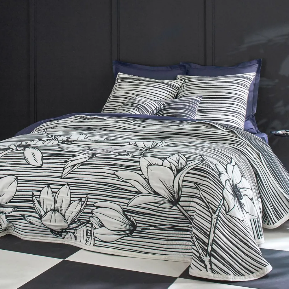 Becquet Jeté jacquard grandes fleurs< Les Matières|Boutis, Jeté De Lit, Couvre Lit