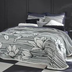 Becquet Jeté jacquard grandes fleurs< Les Matières|Boutis, Jeté De Lit, Couvre Lit