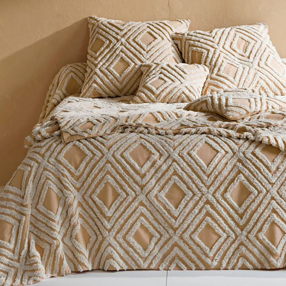 Becquet Jeté tufté - CRÉATION< Rideau Et Déco Textile|Jeté De Canapé, Jeté De Fauteuil