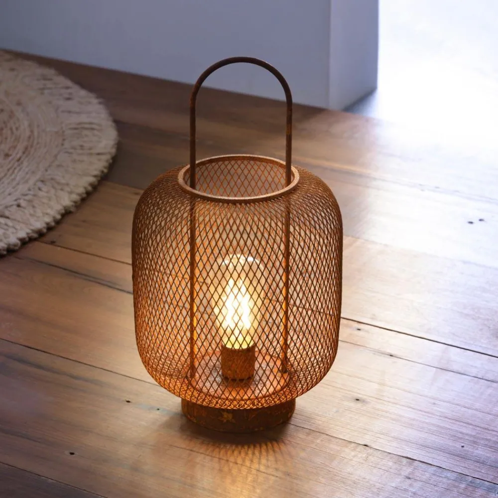 Becquet Lanterne en fer rouillé grillagée< Luminaire|Décoration
