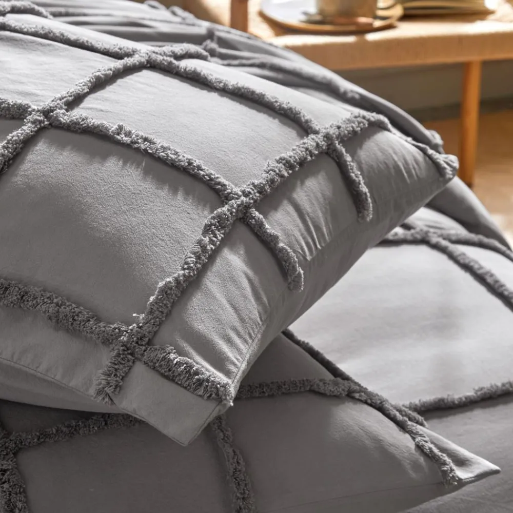 Becquet Linge de lit à carreaux tuftés - CRÉATION< Housse De Couette|Linge De Lit Fantaisie, Linge De Lit Brodé