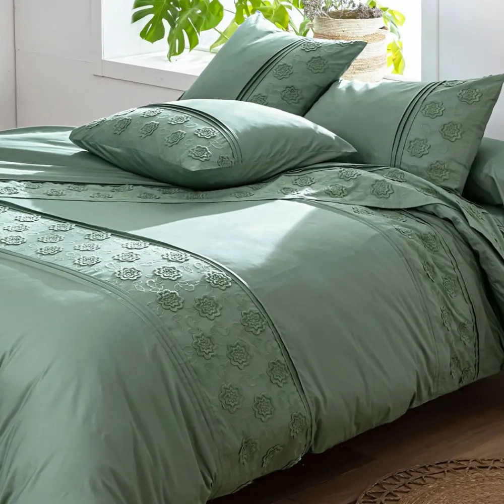 Becquet Linge de lit brodé fleurs - CRÉATION< Les Matières|Housse De Couette