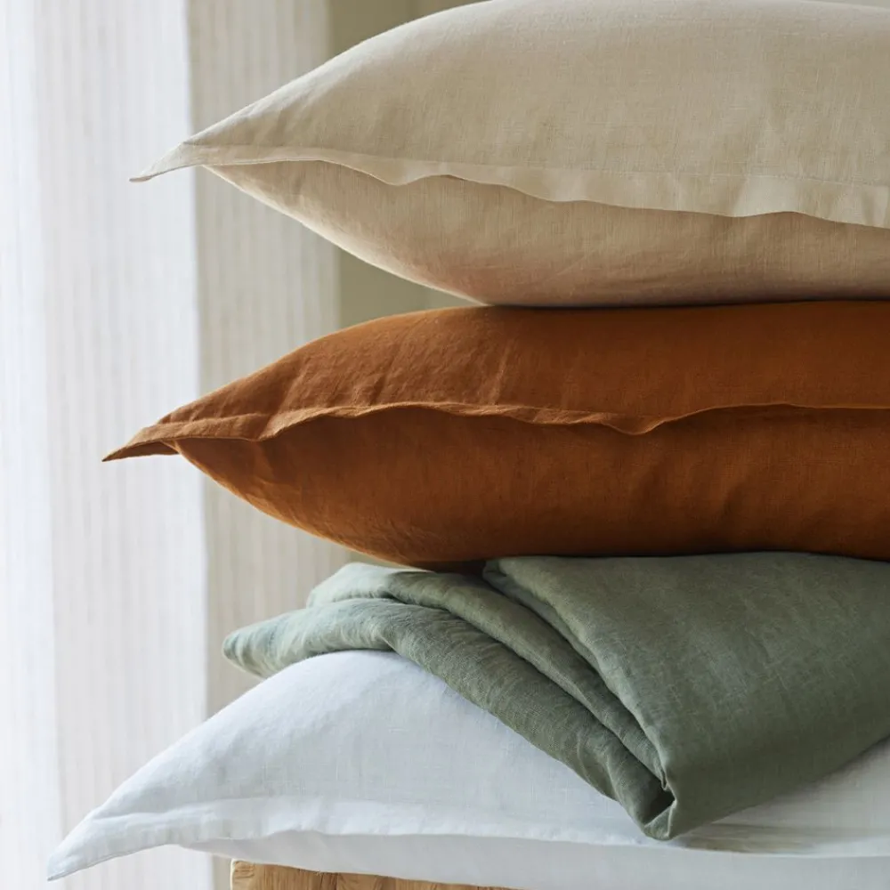Becquet Linge de lit en lin lavé uni Lauréat< Les Matières|Linge De Lit Uni