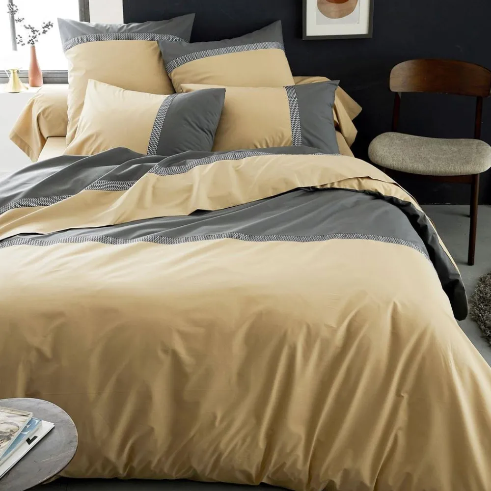 Becquet Linge de lit en percale bicolore et galon de motifs< Housse De Couette|Linge De Lit Fantaisie, Linge De Lit Brodé