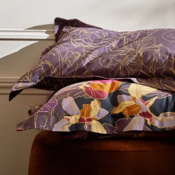 Becquet Linge de lit motif bouquets d'iris - CRÉATION< Housse De Couette