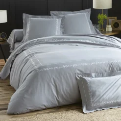 Becquet Linge de lit percale fleurs brodées et torsades - CRÉATION< Housse De Couette