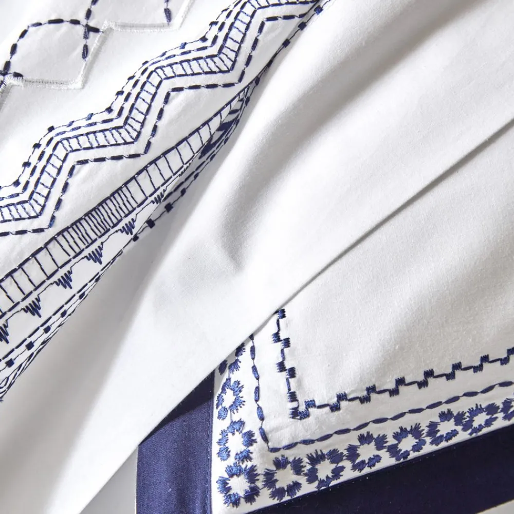 Becquet Linge de lit percale frises brodées - CRÉATION< Housse De Couette|Linge De Lit Fantaisie, Linge De Lit Brodé