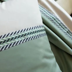 Becquet Linge de lit percale parements et galon< Housse De Couette|Linge De Lit Fantaisie, Linge De Lit Brodé
