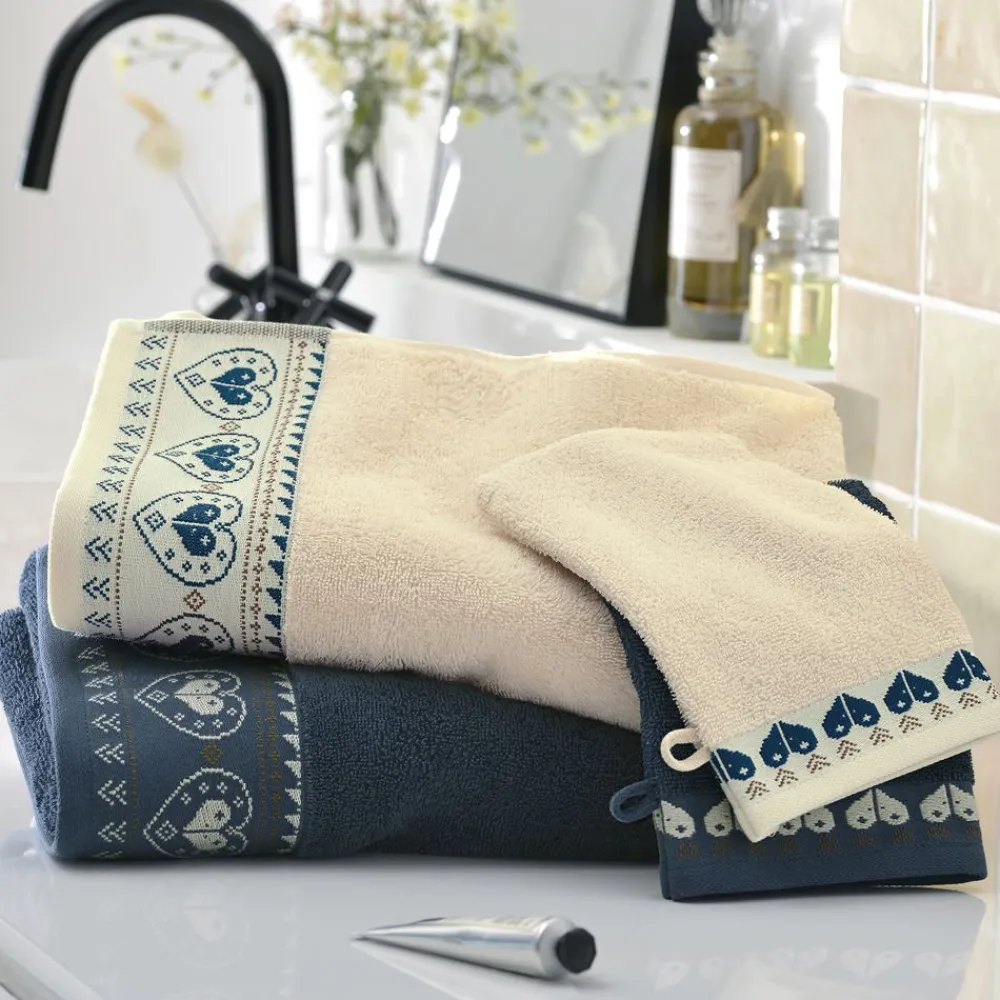 Becquet Linge de toilette motif cœur - 450 g/m²< Serviette De Bain Fantaisie|Les Matières