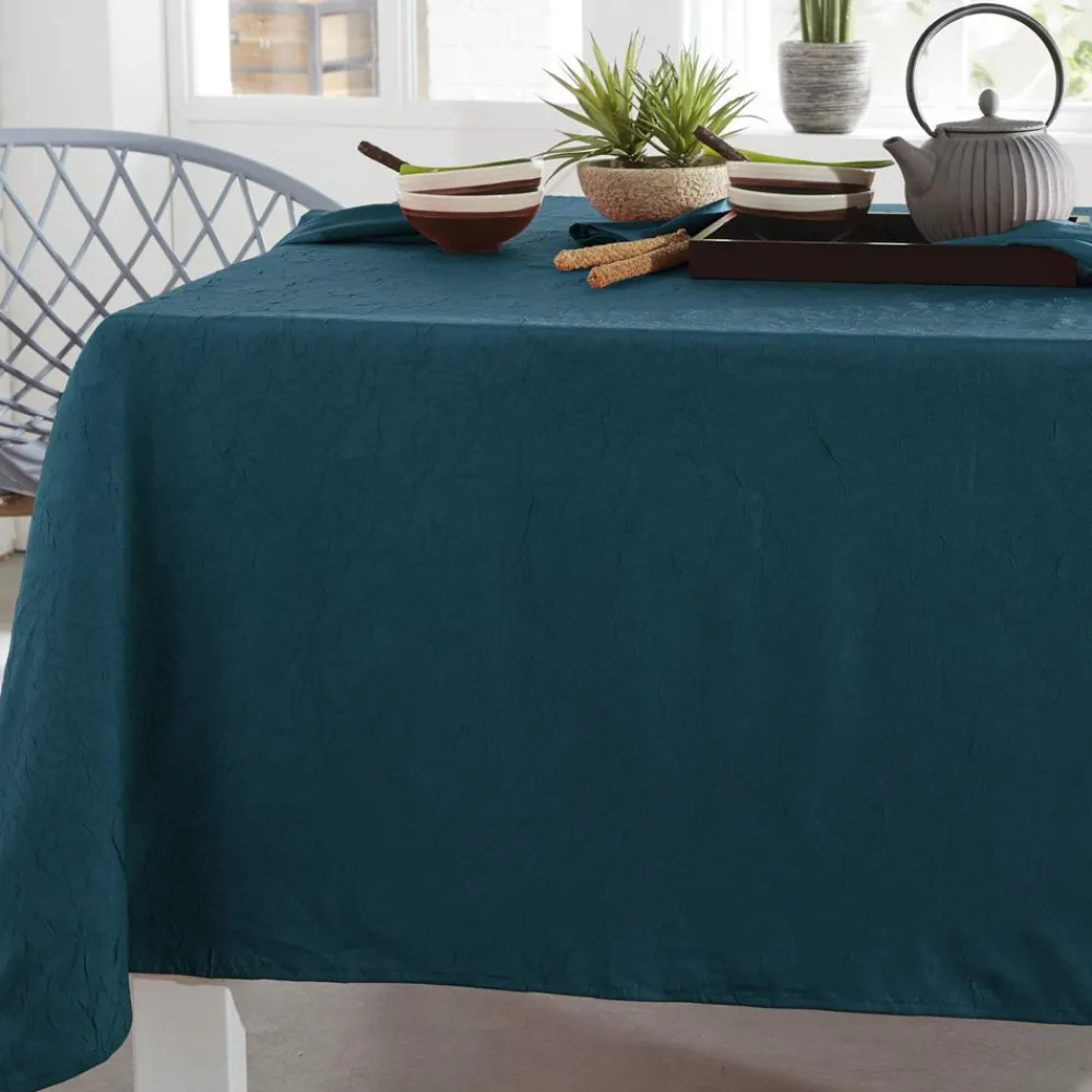 Becquet Nappe en polyester au froissé permanent< Nappe Unie
