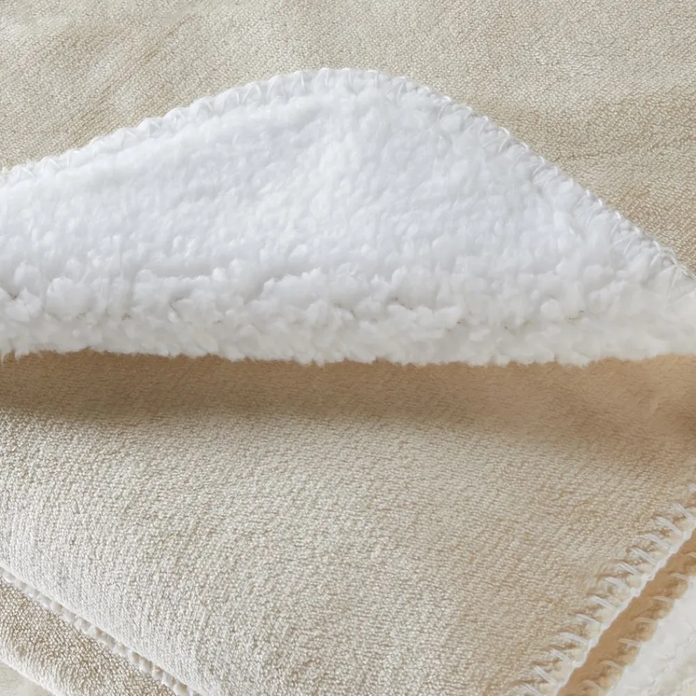 Becquet Plaid façon sherpa réversible personnalisable< Décoration Textile Unie|Rideau Et Déco Textile