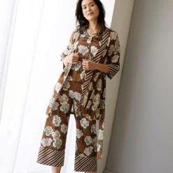 Becquet Pyjama femme satin fleurs japonaises - CRÉATION<Femme Pyjama Femme|Pyjama, Liquette, Nuisette