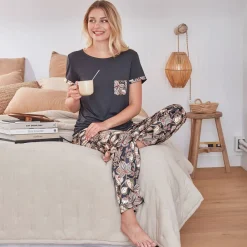 Becquet Pyjama femme satin motif feuilles - CRÉATION<Femme Pyjama Femme|Pyjama, Liquette, Nuisette
