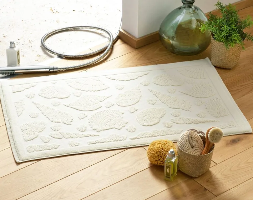 Becquet Tapis de bain motif coquillage - 800 g/m²< Tapis De Bain, Tapis De Douche