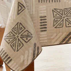 Becquet Toile cirée motif tribal< Toile Cirée|Nappe Fantaisie